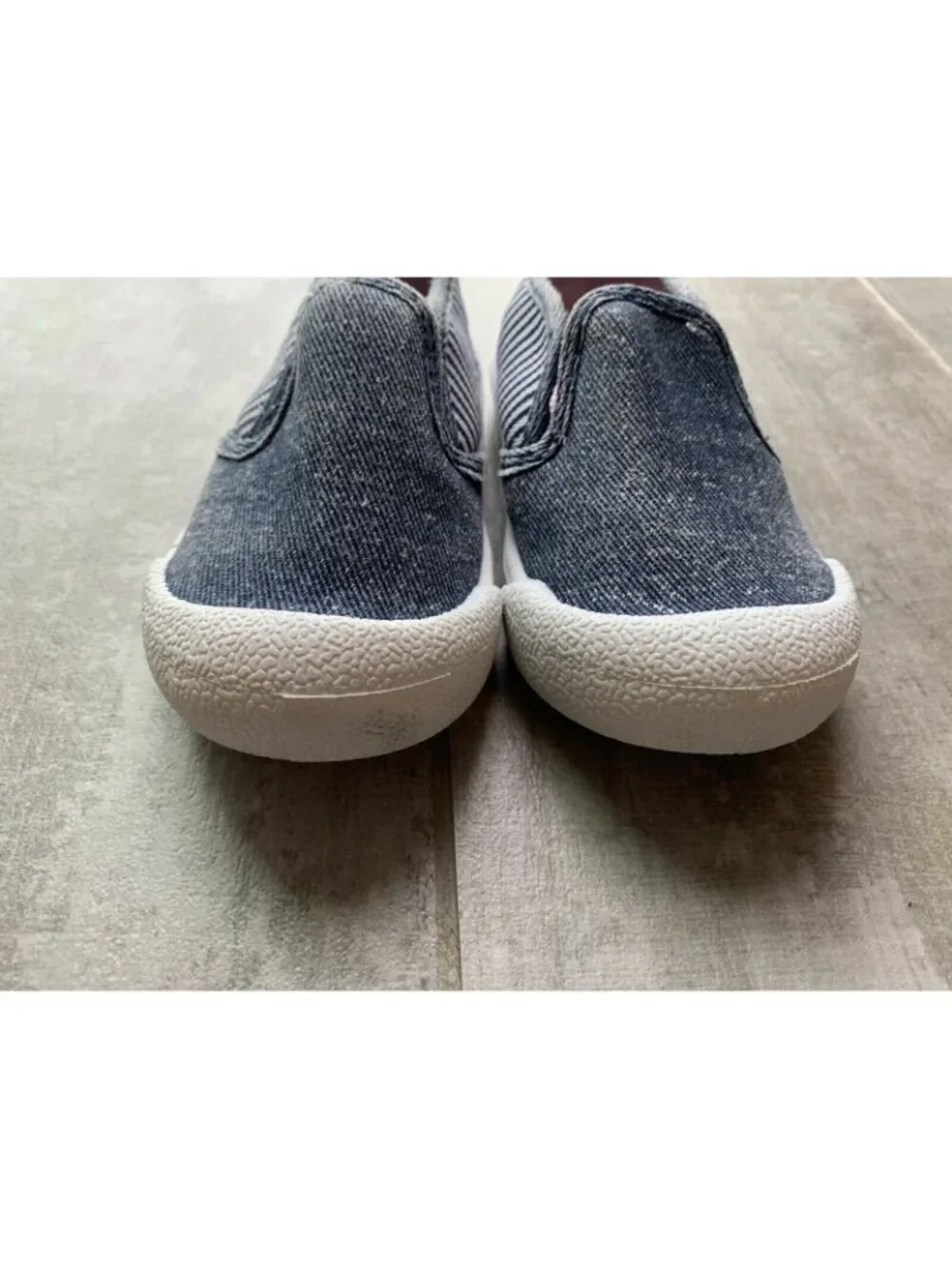 OshKosh B'gosh Toddler Girl's Colorblock Slip On Shoes Reinforced Toe EUC 10